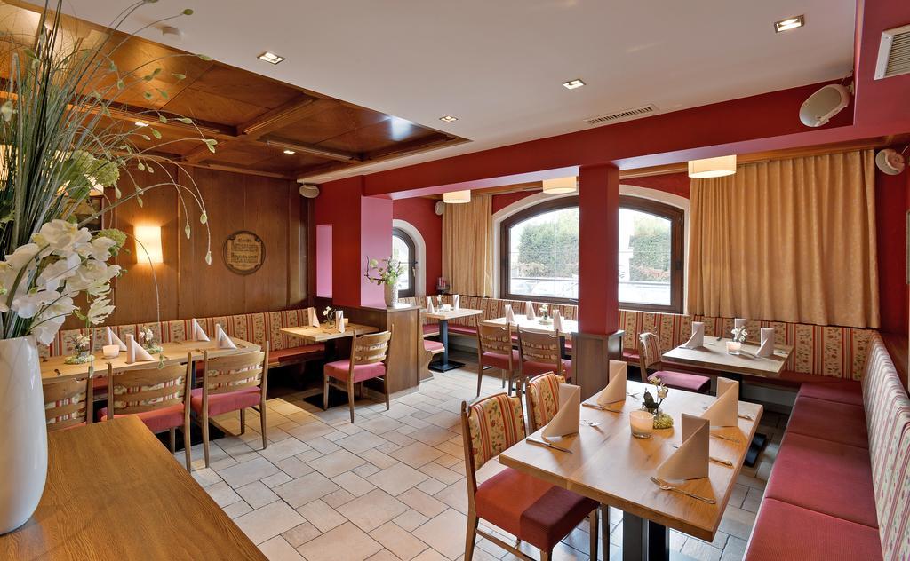Hotel Tiroler Stuben ورغل المظهر الخارجي الصورة