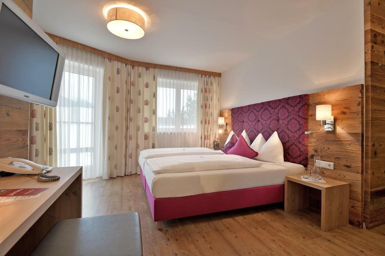 Hotel Tiroler Stuben ورغل المظهر الخارجي الصورة